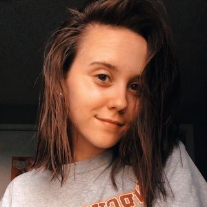 Meet your Posher, Leslie lu